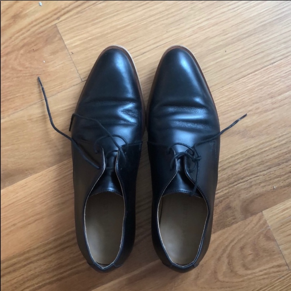 Everlane shoe - classic oxford - black leather